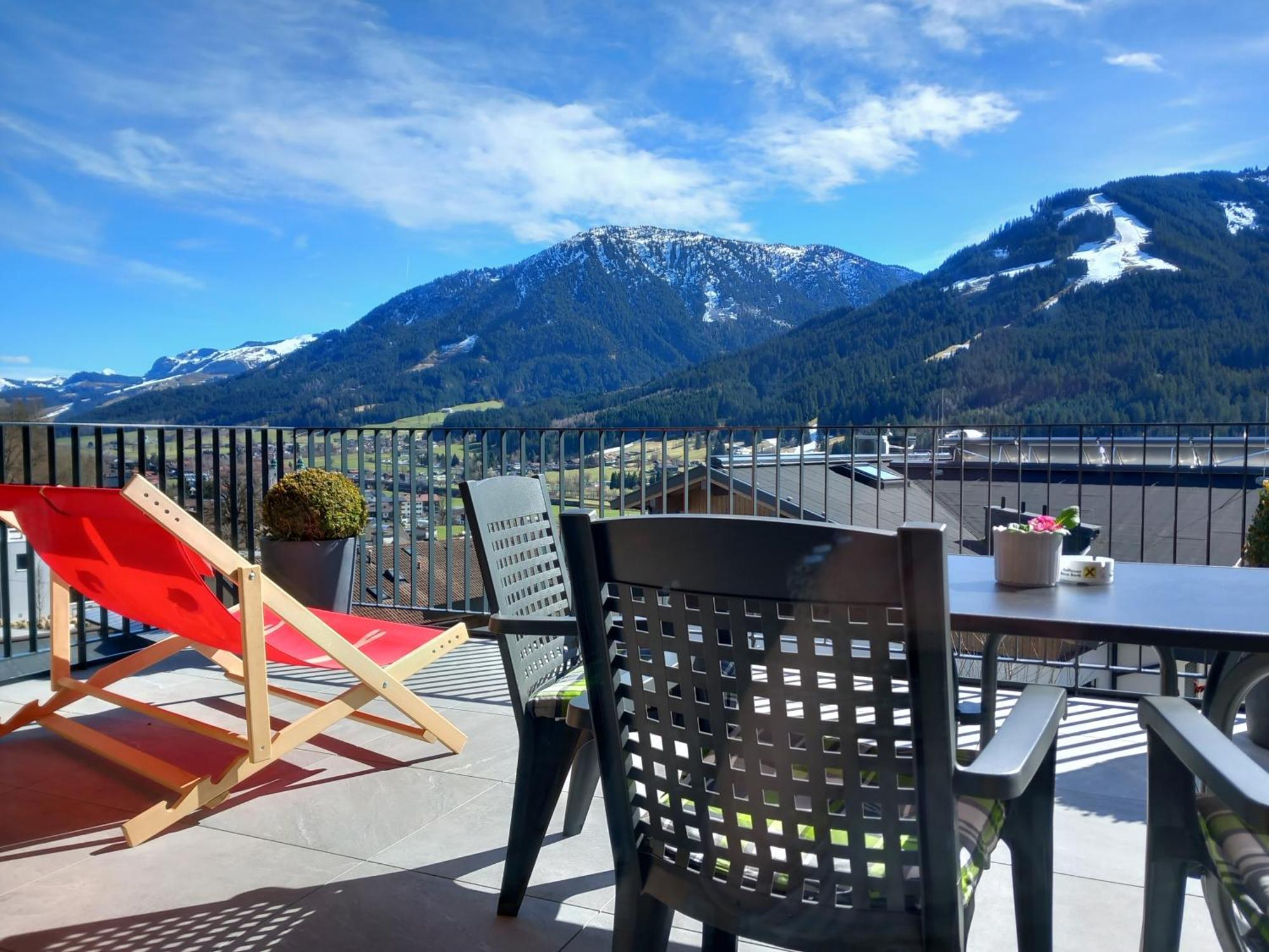 Haus Rosenegg Apartment Brixen im Thale Bagian luar foto